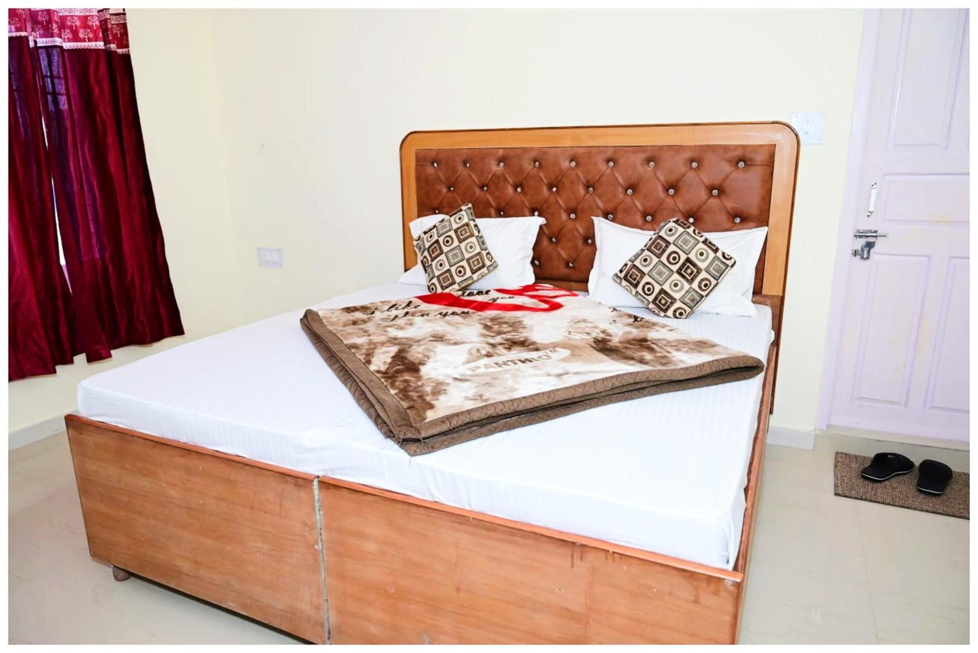 Simla Hotel K R I S H N A B - B Near Mall Road And Temple Bagian luar foto