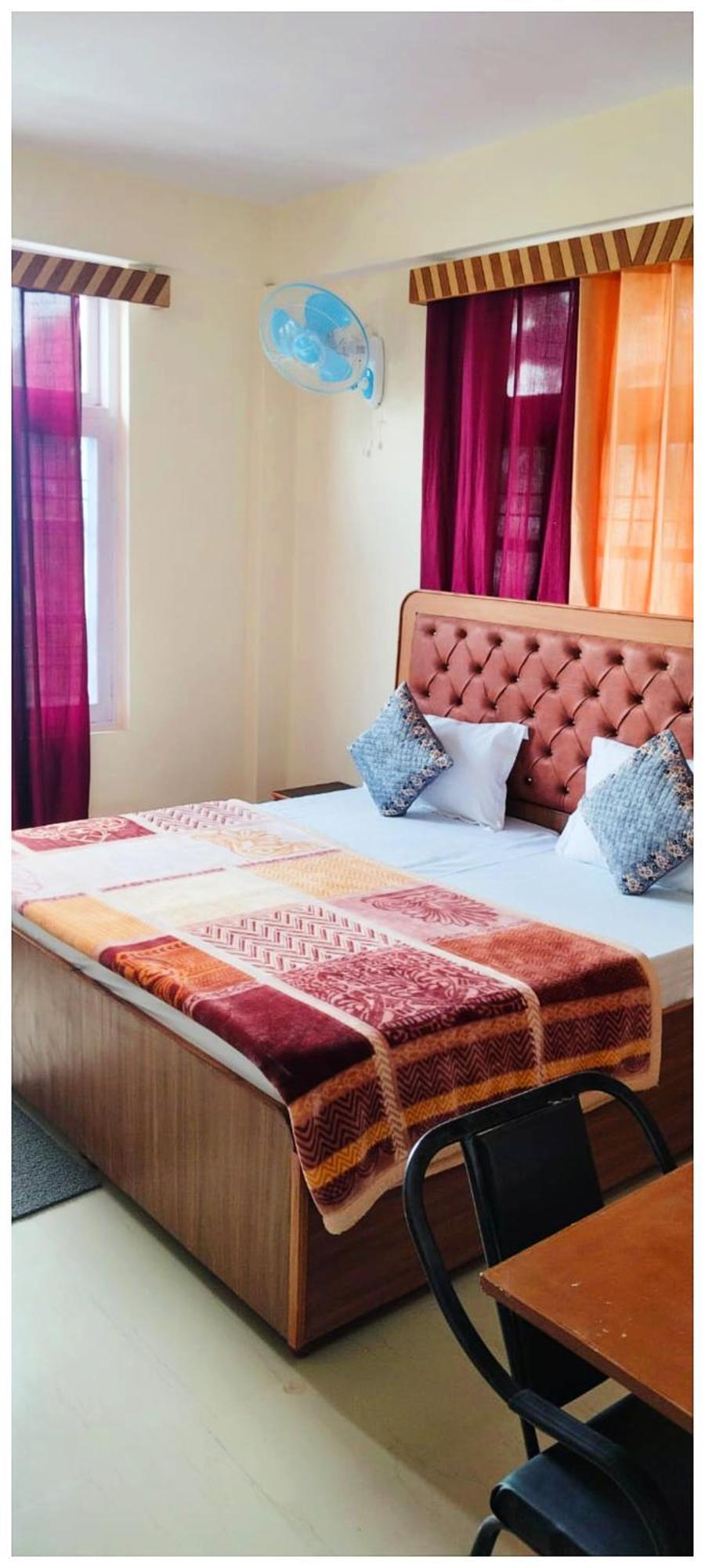 Simla Hotel K R I S H N A B - B Near Mall Road And Temple Bagian luar foto