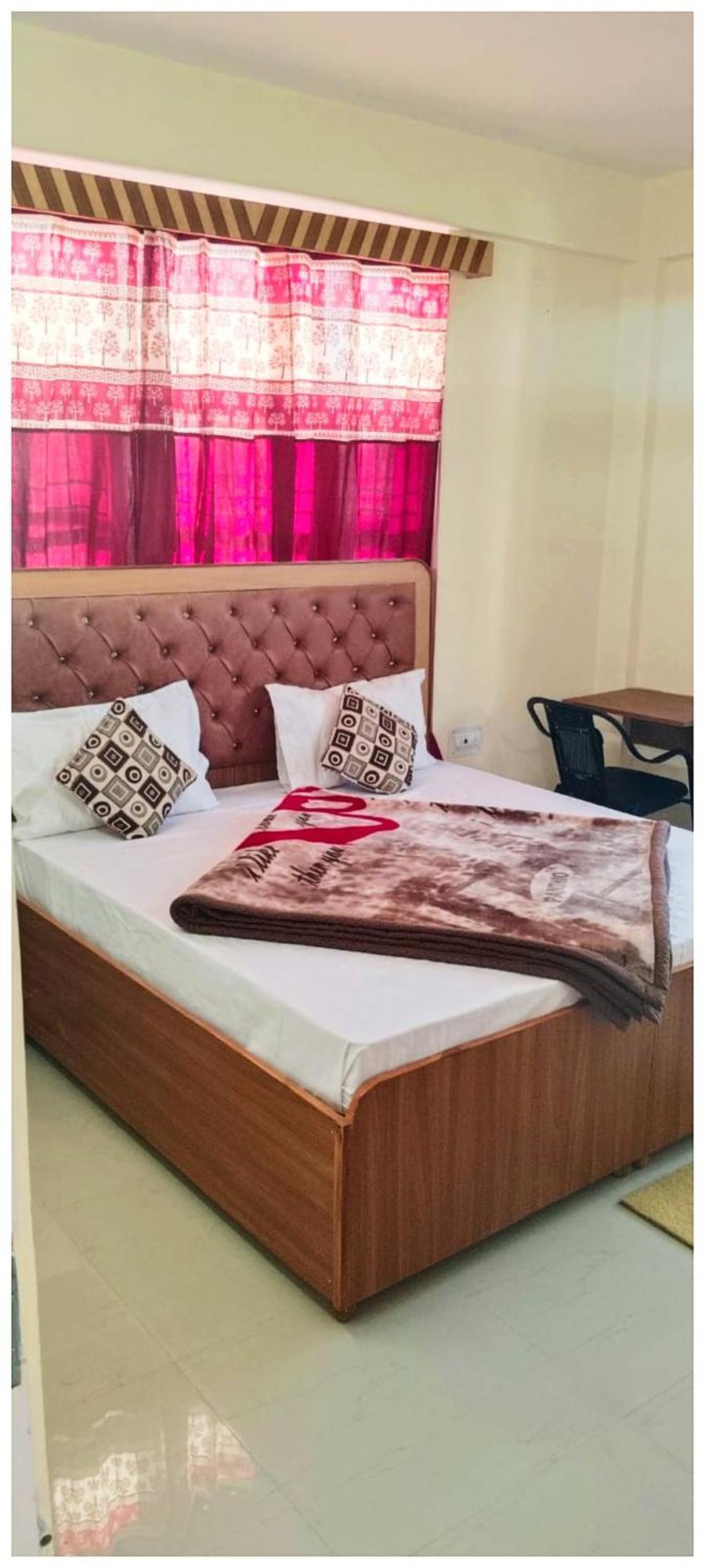 Simla Hotel K R I S H N A B - B Near Mall Road And Temple Bagian luar foto